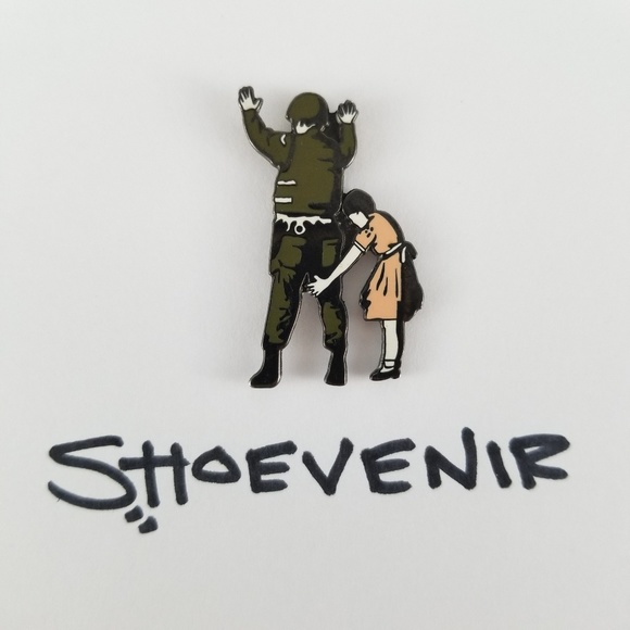 Banksy - Girl Frisking The Soldier | Pin / Badge - Picture 2 of 5